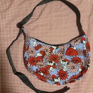 BAGGU Snoopy Floral Shoulder Bag in Lavender & Red